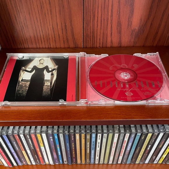 Yolanda Adams CD “Songs From The Heart” her 5th studio album, released 1998 - Picture 3 of 5